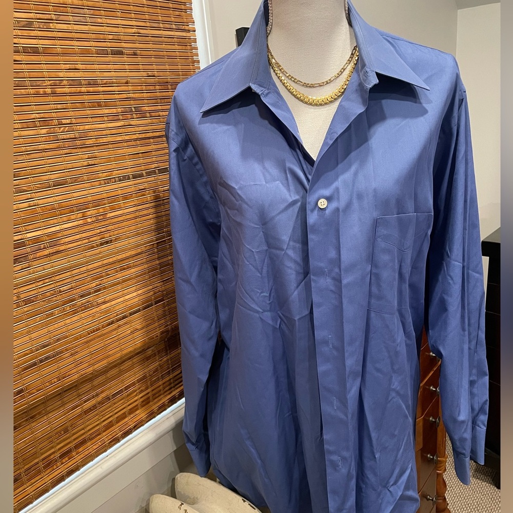 VAN HEUSEN BUTTOM DOWN